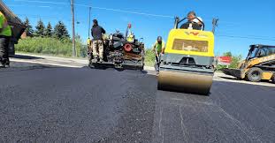 Best Recycled Asphalt Driveway Installation  in Lynnwood Pricedale, PA